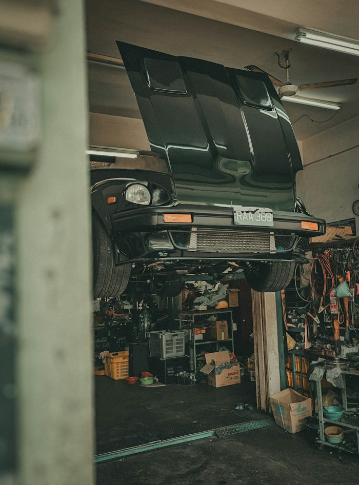 Auto Parts stores, garages and repair shops